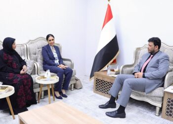 عبدالله العليمي يبحث مع السفيرة البريطانية مستجدات الأوضاع على الساحة الوطنية