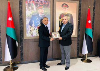 سفير اليمن يبحث مع رئيس مجلس النواب الأردني   تعزيز التعاون  البرلماني