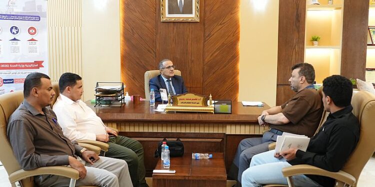 وزير الصحة يطّلع على مستوى الخدمات الصحية في مستشفى كرى العام بمأرب