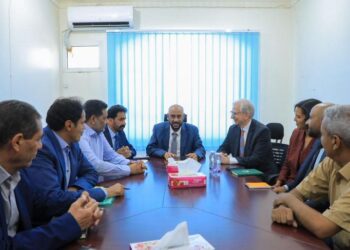 مدير شركة صافر يبحث مع السفير الألماني تحديات قطاع الطاقة وفرص التعاون المشترك