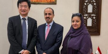 وزير الإعلام يبحث مع القائم بأعمال السفير الصيني تعزيز التعاون الثنائي