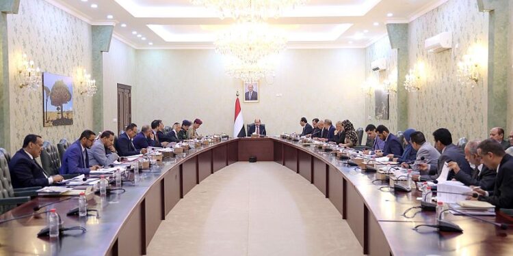 مجلس الوزراء يقر لائحة تنظيم المشاركات الخارجية وسفر الوفود الرسمية