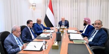مجلس القيادة  يشدد على تسريع الإصلاحات وحماية المكتسبات الوطنية