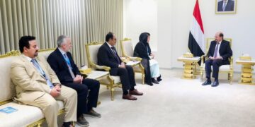 رئيس الوزراء يبحث مع مديرة مكتب (UNOPS) سير العمل في مشاريع البنيه التحتيه