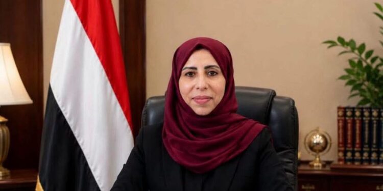 وزيرة الخارجية: الدبلوماسية أداة للدفاع عن مصالح اليمن وتعزيز حضوره الإقليمي والدولي