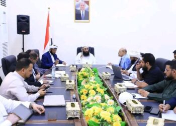 وزير الاوقاف يناقش اوضاع قطاع الحج والعمرة وسبل تجاوز التحديات
