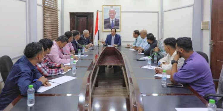 البكري يناقش اوضاع نادي الروضة بعدن وسبل تفعيل انشطته