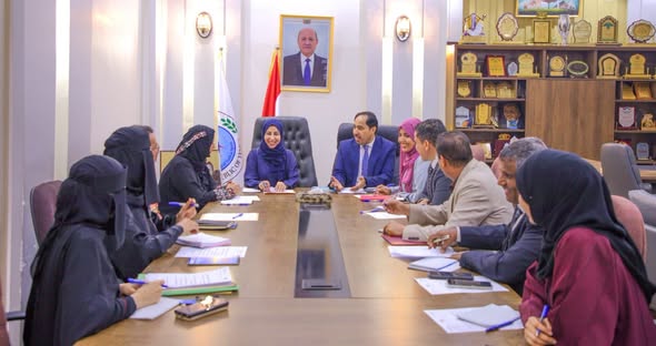 البكري والزوبه يبحثان تمويل إعادة تأهيل المنشآت الرياضية بعدن