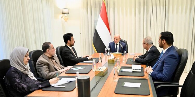 العليمي: المليشيات  حولت مناطق سيطرتها الى أسوأ مكان للعيش على وجه الارض