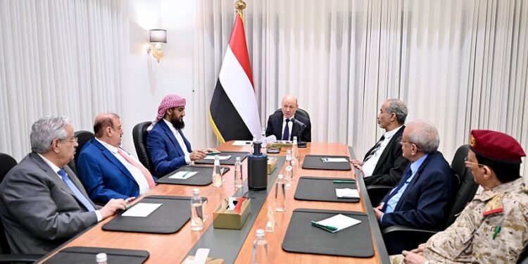 اقر إجراءات شاملة لحماية السيادة  مجلس الدفاع الوطني يحمل المليشيات  والنظام الايراني تبعات التصعيد