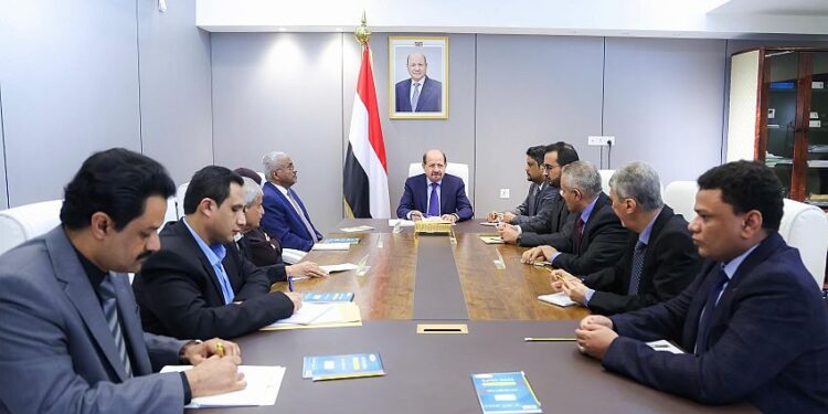 رئيس الوزراء يناقش خطة عمل الصندوق الاجتماعي للتنمية  للمرحلة المقبلة