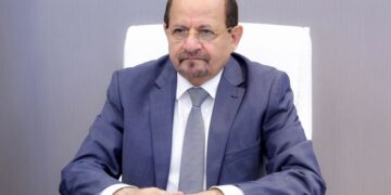 رئيس الوزراء  يناقش مع سفيرة بريطانيا تطورات الأوضاع وآليات توسيع الدعم