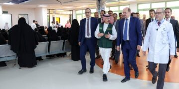 رئيس الوزراء: مستشفى الأمير محمد بن سلمان في عدن شاهد  على الأثر المباشر للدعم السعودي لليمن
