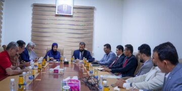 وزيرة التخطيط ومحافظ أبين يناقشان أولويات إعادة ترتيب المشاريع التنموية