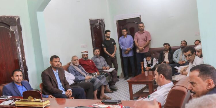اجتماع مشترك في الضالع يناقش سبل حماية المال العام وأراضي الدولة