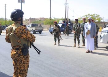 العرادة يستقبل مسيَّراً عسكرياً لشرطة المنشآت ويشيد بالانضباط والجاهزية