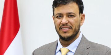 العليمي: الحكومة دعت مجلس الأمن للانعقاد والنظر بشأن الانتهاك الإيراني للسيادة اليمنية