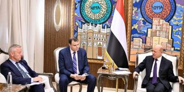 العليمي: الدولة فرضت معادلة حازمة للردع دون اغلاق أبواب السلام العادل