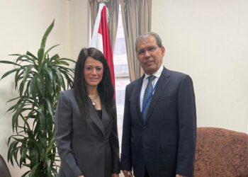 مندوب اليمن يبحث مع (الإسكوا) توسيع مجالات الشراكة ودعم أولويات التنمية الوطنية