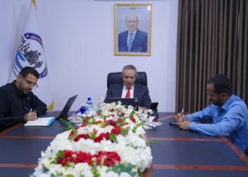 اليافعي يبحث مع السفير الإيطالي تعزيز التعاون في الحماية الاجتماعية وسوق العمل