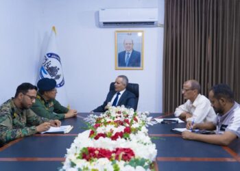 اليافعي يناقش مع رئيس مصلحة التأهيل والإصلاح تطوير برامج تأهيل نزلاء الإصلاحيات