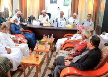 وكيل حضرموت يفتتح مشروع مياه في رماه ويبحث احتياجات المديرية من المشاريع والخدمات الأساسية