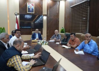وزير الصحة يناقش  مستجدات مشروع استدامة الرعاية الصحية الأولية