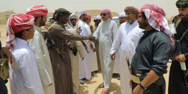 وكيل حضرموت يتفقد أوضاع مديرية القف وسير العمل في عقبة عشعش