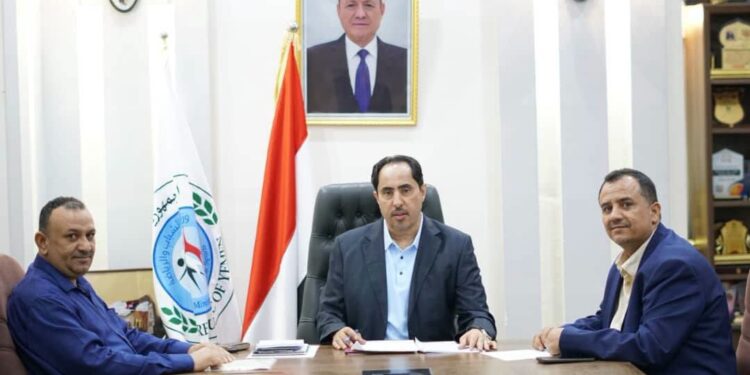 وزارة الرياضة و”امديست” توقعان مذكرة تفاهم لتمكين الشباب