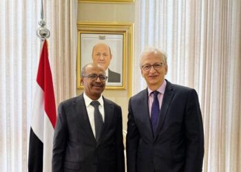 وزير النفط يبحث مع السفير الألماني فرص الاستثمار في قطاعات البترول والغاز