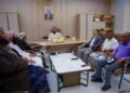 محافظ ابين يتابع التجهيزات لإقامة الزواج الجماعي لـ100 شاب وشابة