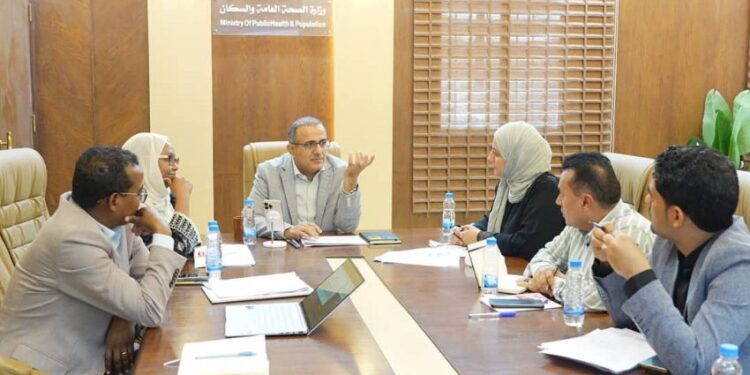 بحيبح يبحث مع نائب ممثل الصحة العالمية تعزيز تنفيذ مشاريع صندوق الجوائح