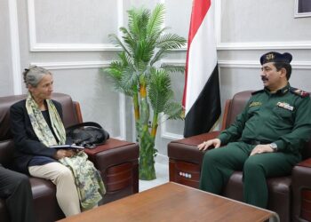 وزير الداخلية يبحث مع السفيرة الهولنديه تعزيز التعاون الأمني
