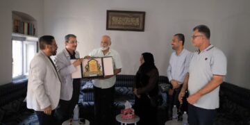 دماج يزور ويكرّم عدداً من رواد الأدب والفن والثقافة في المكلا