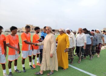 محافظ أرخبيل سقطرى يدشّن التصفيات التمهيدية لأندية الدرجة الثالثة
