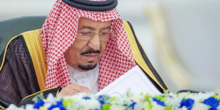 مجلس الوزراء السعودي يدين الادعاءات الباطلة للمليشيا  ويجدد استمرار  دعم الشعب اليمني