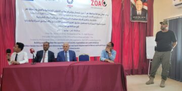 محافظ تعز يدشن مشروع بناء وتعزيز قدرات 121 منظمة ومبادرة شبابية