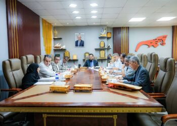 مجلس إدارة صندوق النظافة  بعدن يناقش أداء النصف الأول من العام ويقر عدداً من المناقصات