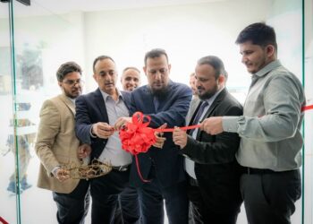 محافظ عدن يفتتح المرحلة الثانية من مشروع تأهيل وصيانة مستشفى المنصورة الجراحي