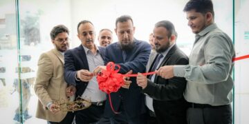 محافظ عدن يفتتح المرحلة الثانية من مشروع تأهيل وصيانة مستشفى المنصورة الجراحي