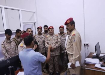 مساعد وزير الدفاع يتفقد جاهزية الخدمات الطبية في مستشفى عبود العسكري بعدن