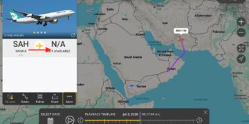 خبراء  يكشفون  تفاصيل   مسار الطائره الايرانيه الهابطه بمطار صنعاء
