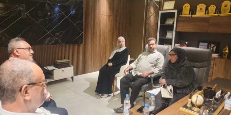 السباعي تناقش مع محلي صيرة تفعيل آليات المشاركة المجتمعية