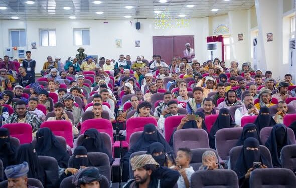 محافظ أبين يدشن عقد قران (200) شاب وشابة من ذوي الاحتياجات الخاصة والأشد فقرًا