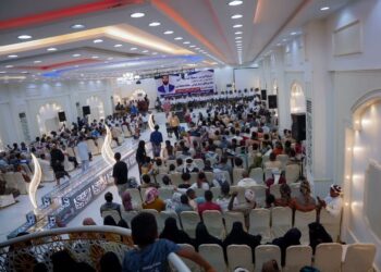 أبين تحتفي بزفاف 214 عريساً وعروساً من ذوي الاحتياجات الخاصة والأشد فقرًا
