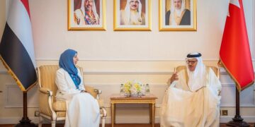 وزيرة الخارجية تبحث مع نظيرها البحريني تنسيق المواقف إزاء مستجدات اليمن والمنطقة