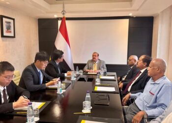 البركاني يبحث مع  القائم بالأعمال  الصيني  مستجدات الأوضاع على الساحة الوطنية