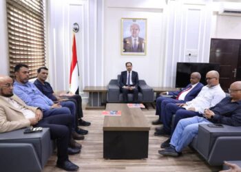البكري يبحث مع مسؤول آسيوي سبل تطوير ونشر لعبة الريشة الطائرة في اليمن