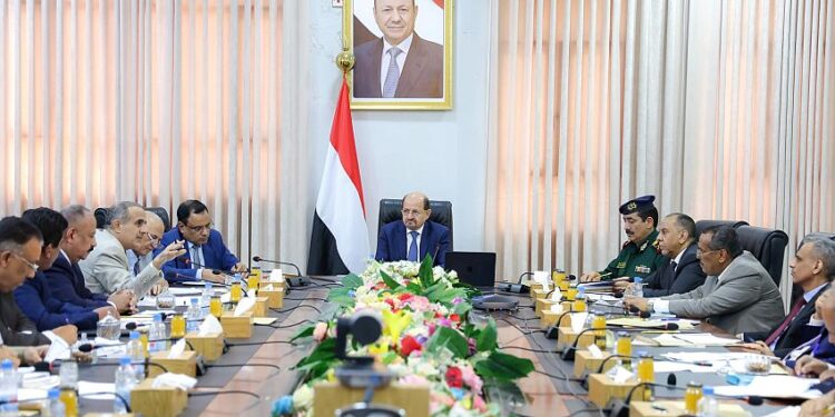 لجنة  مكافحة التهريب تستعرض عدد من المقترحات لتنفيذ توجيهات العليمي