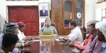 الثقلي يناقش  التهيئة للموسم السمكي الجديد واحتياجات القطاع بسقطرى